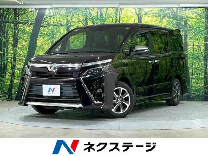TOYOTA　VOXY