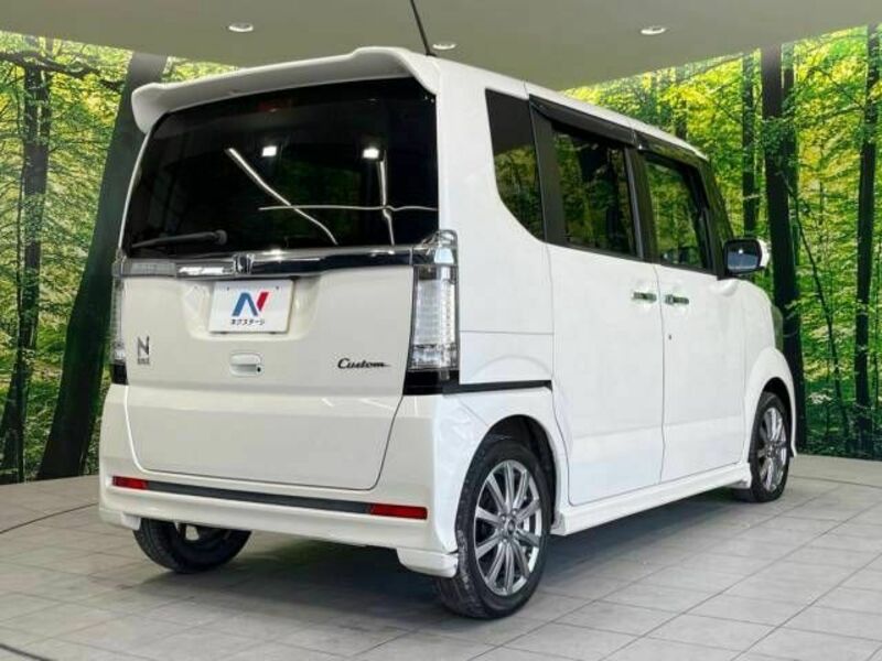 N BOX CUSTOM-17