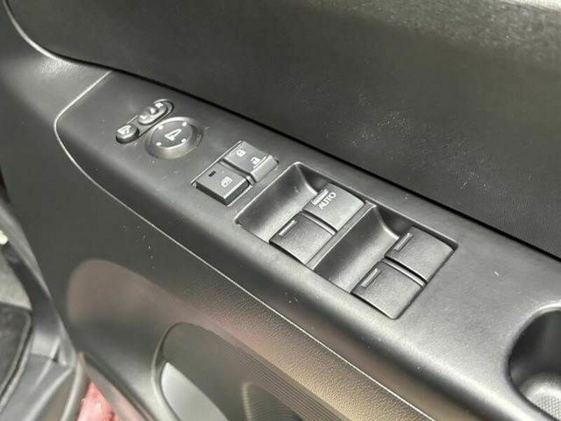 N BOX-11