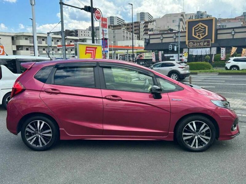 FIT HYBRID