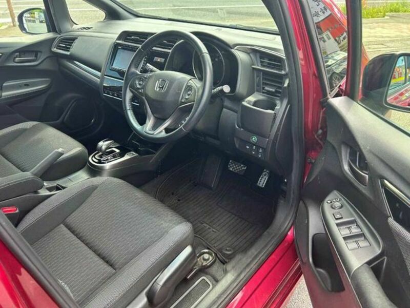FIT HYBRID