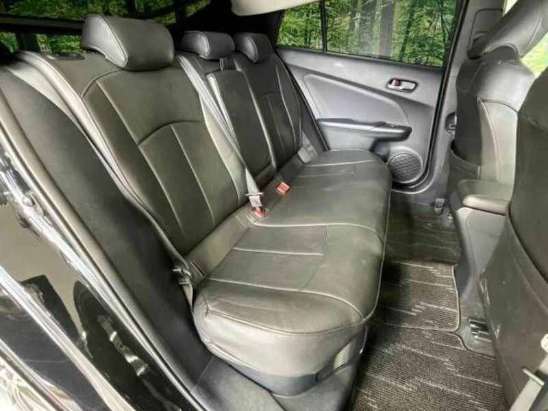PRIUS-8