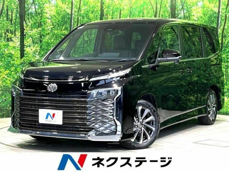 TOYOTA　VOXY