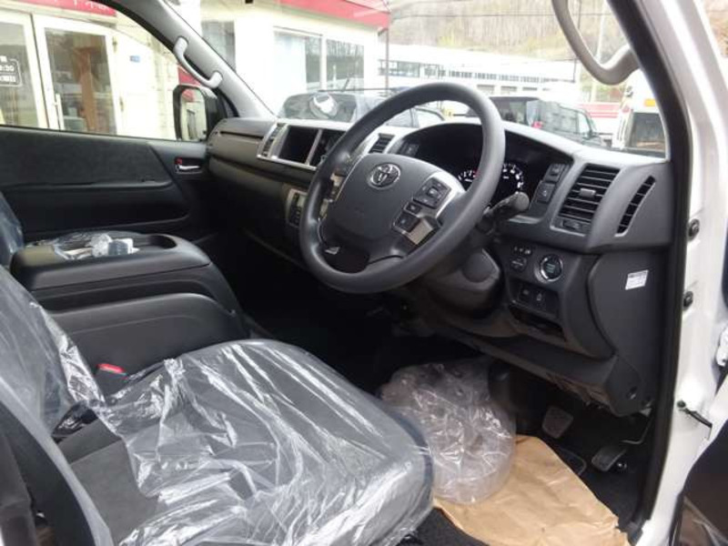 HIACE-4