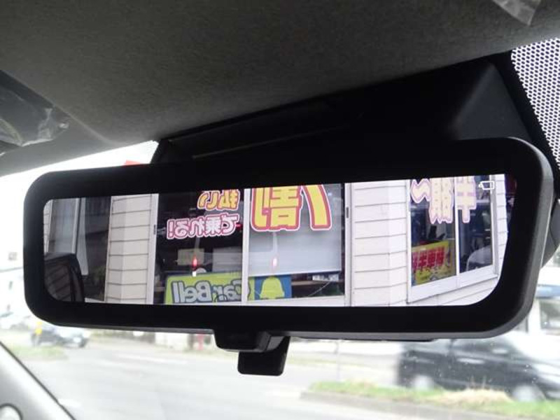 HIACE-1