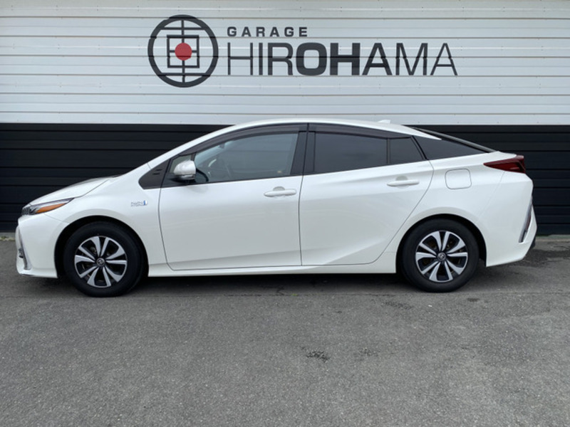 PRIUS PHV