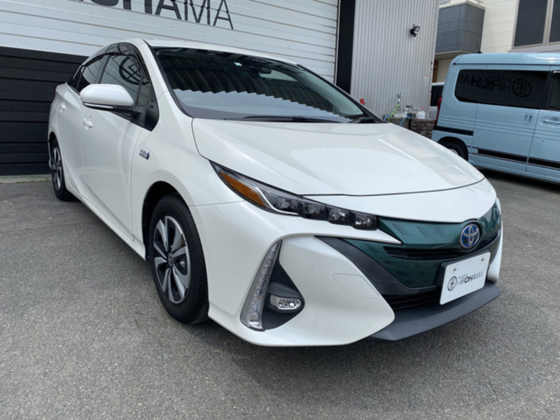 PRIUS PHV
