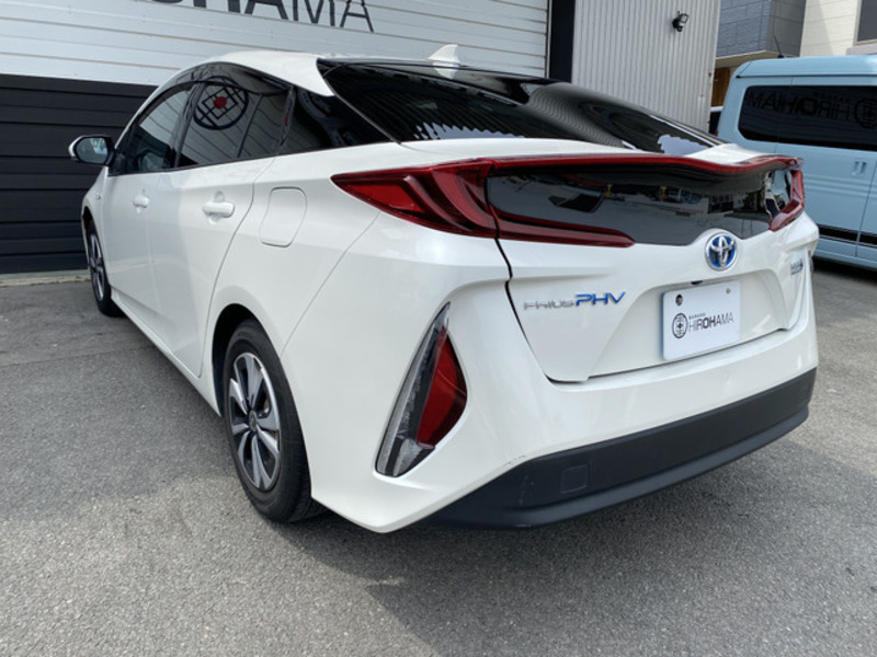 PRIUS PHV