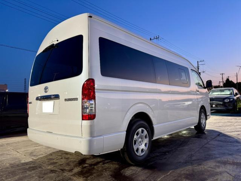 HIACE-5