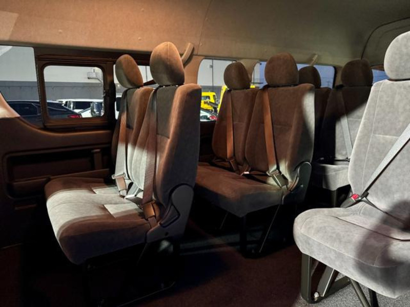 HIACE-11