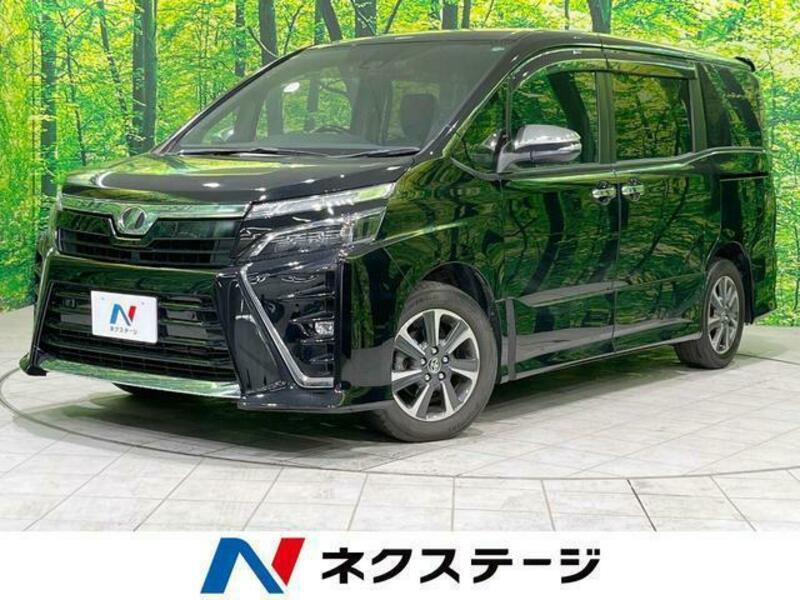 TOYOTA　VOXY