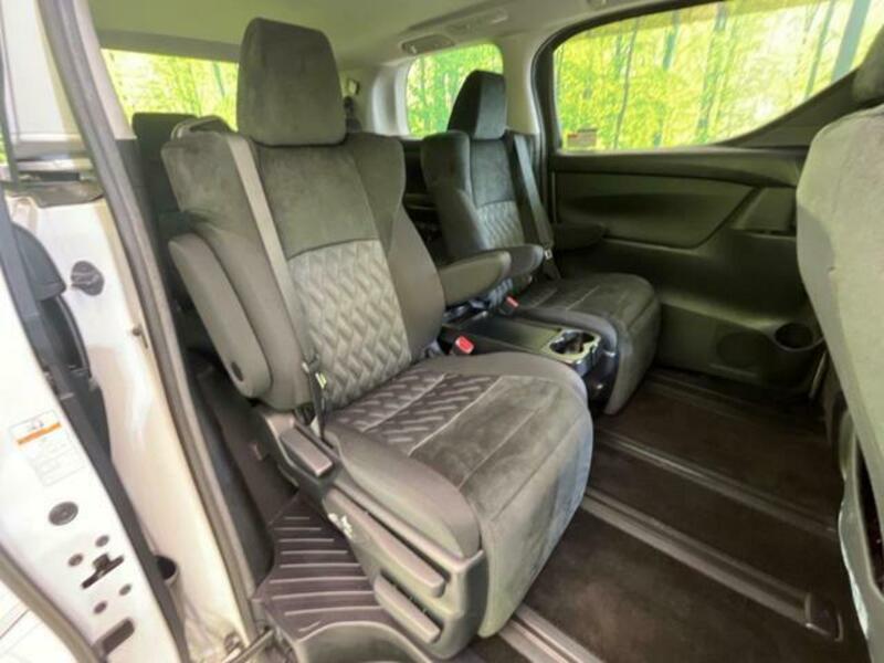 ALPHARD-8