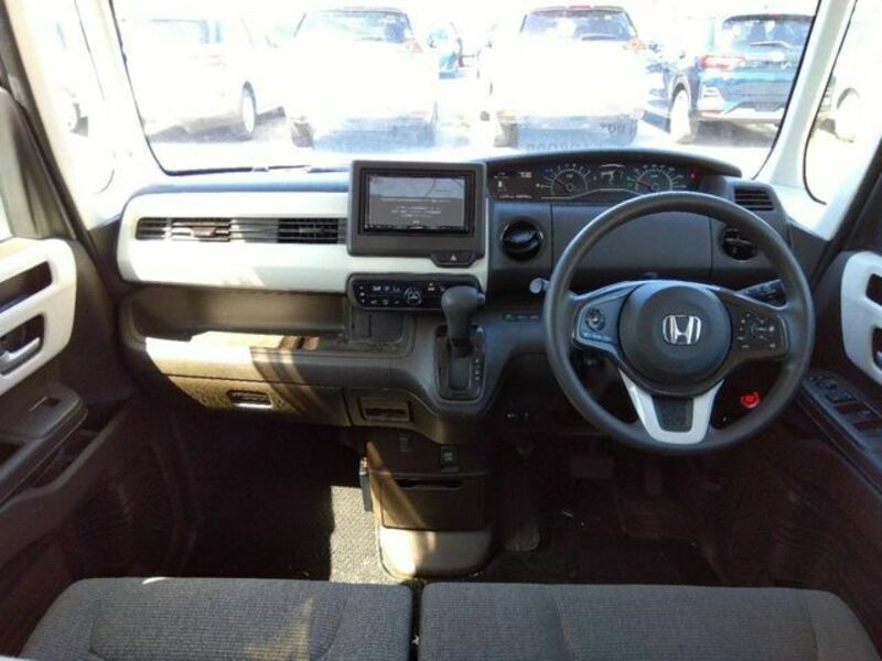 N BOX