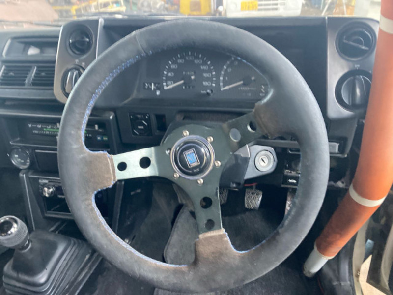 COROLLA LEVIN