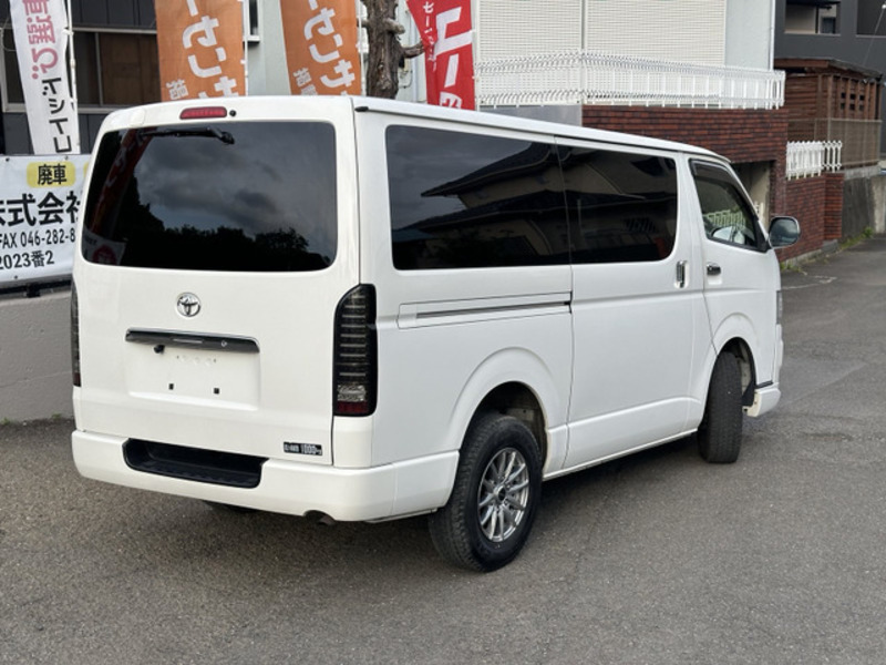 HIACE VAN