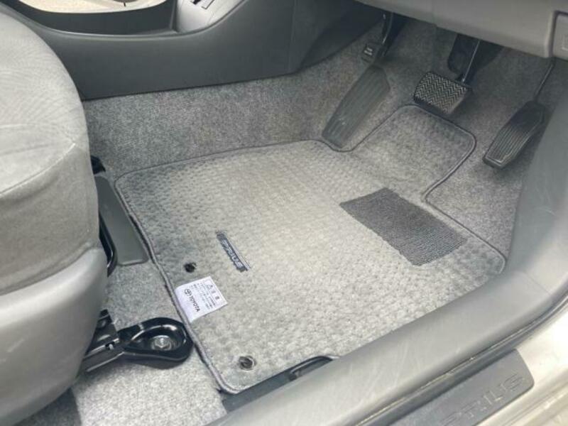 PRIUS-15