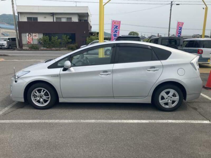 PRIUS-7