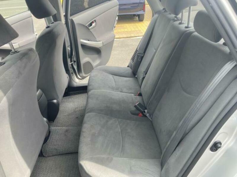 PRIUS-18