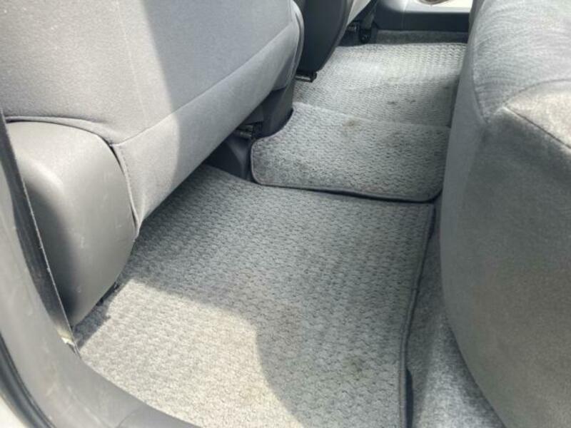 PRIUS-19