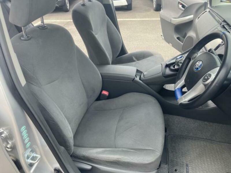 PRIUS-14