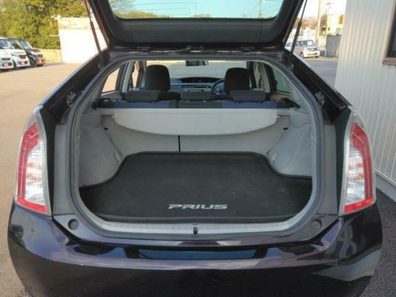 PRIUS-7