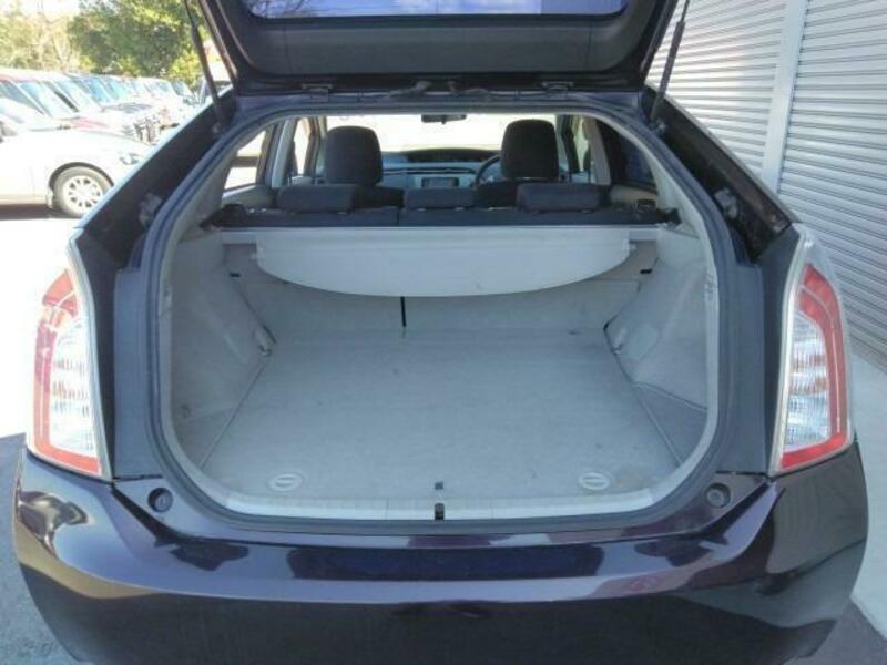 PRIUS-7