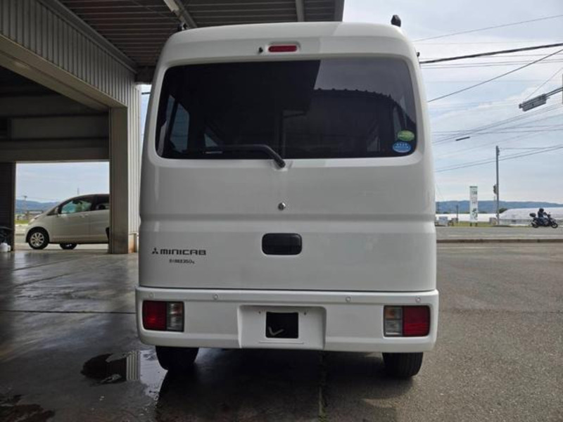 MINICAB VAN-4