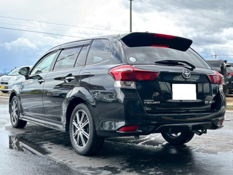 COROLLA FIELDER
