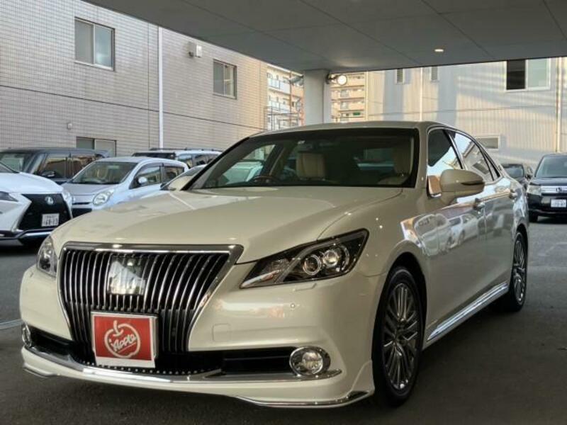 CROWN MAJESTA-3
