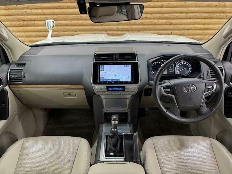 LAND CRUISER PRADO-1