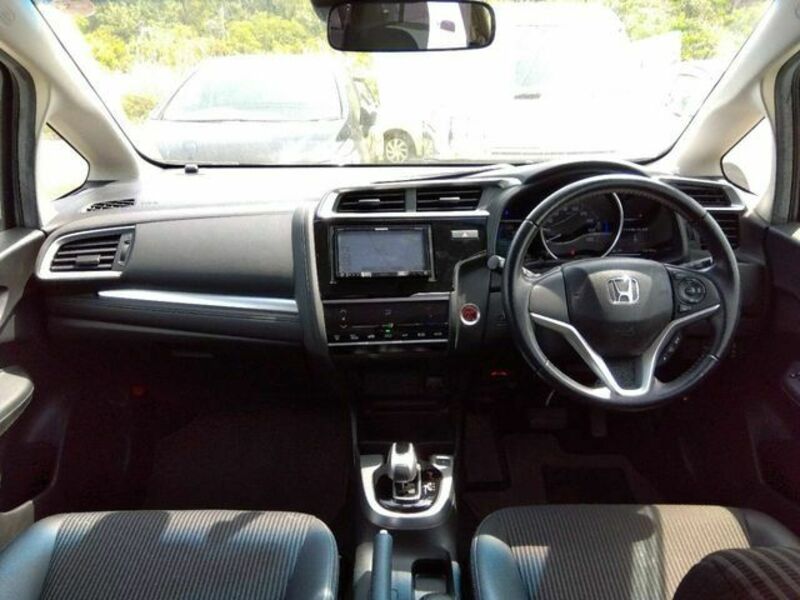 FIT HYBRID