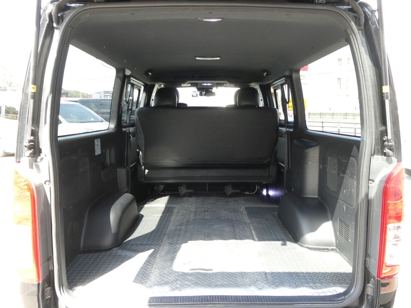 HIACE VAN