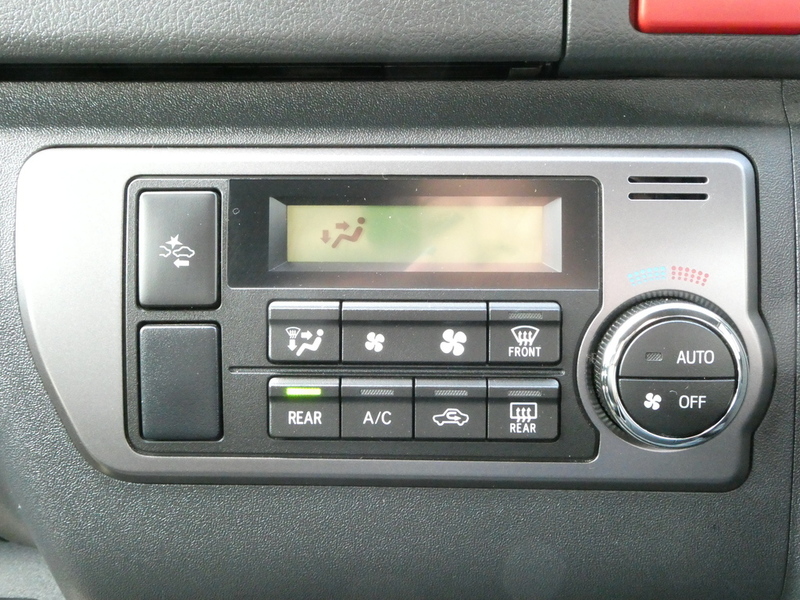 HIACE VAN