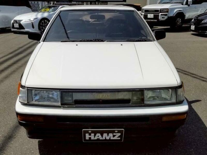COROLLA LEVIN