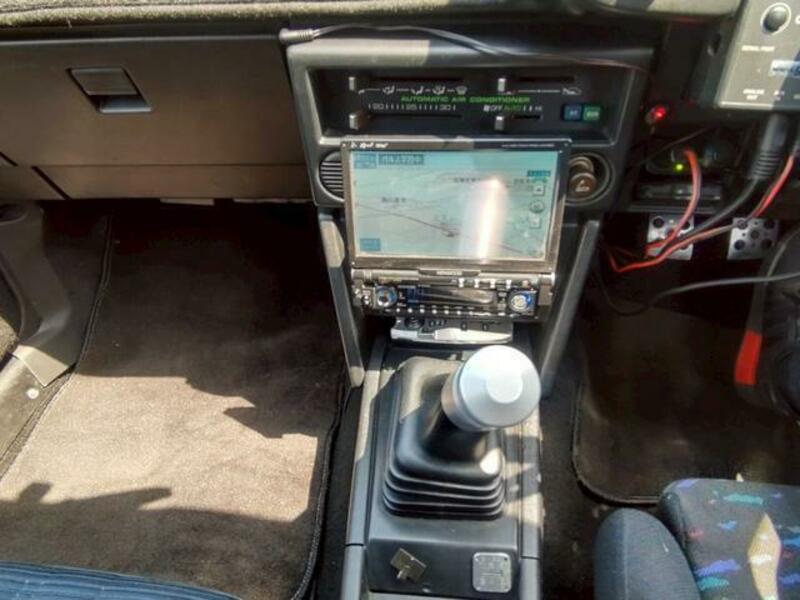 COROLLA LEVIN