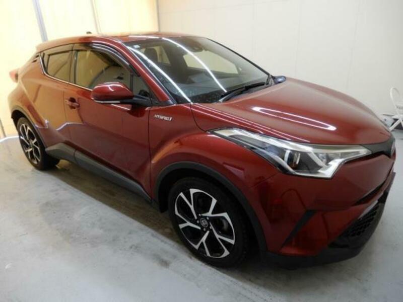 TOYOTA　C-HR