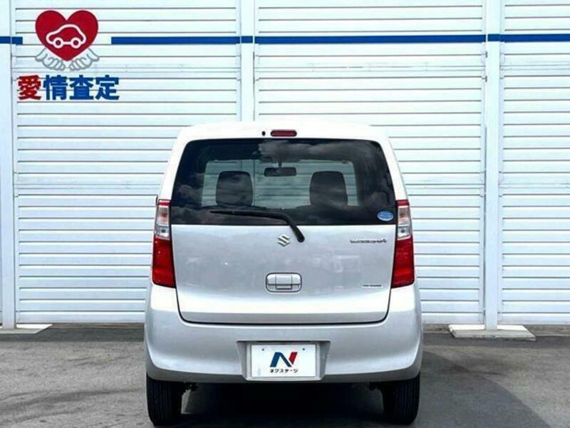 WAGON R-16