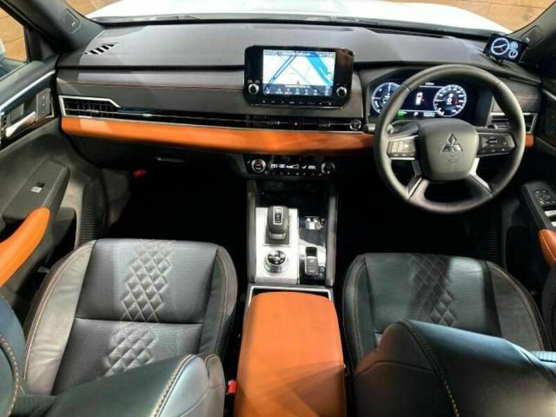 OUTLANDER PHEV