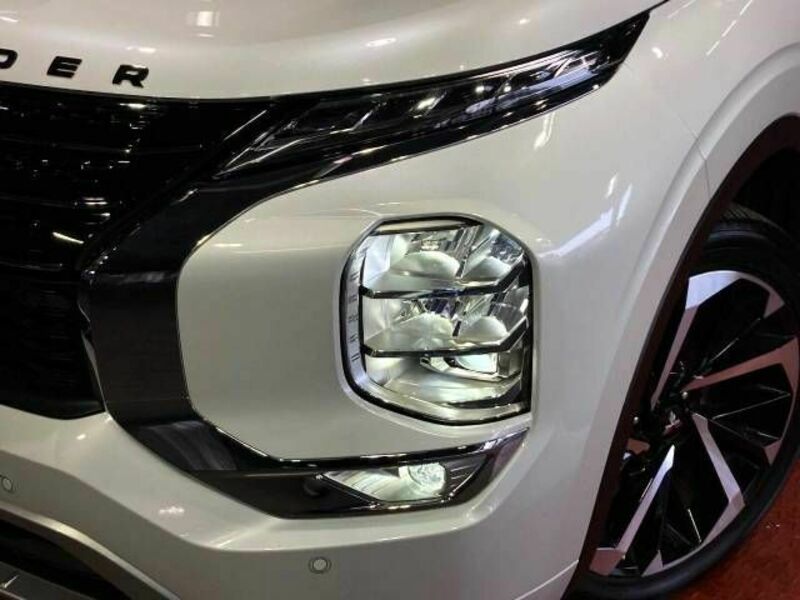 OUTLANDER PHEV