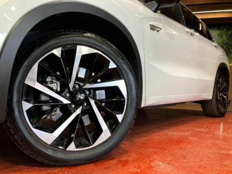 OUTLANDER PHEV