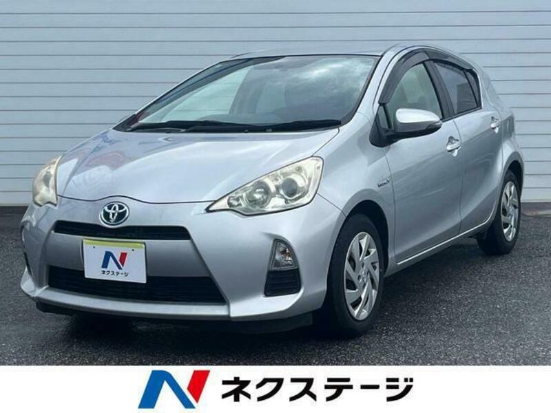 TOYOTA　AQUA
