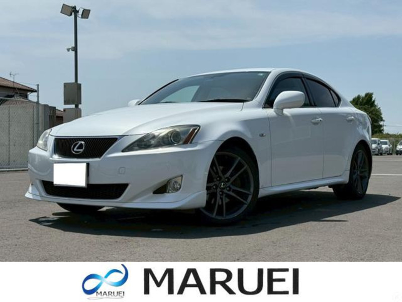 LEXUS　IS
