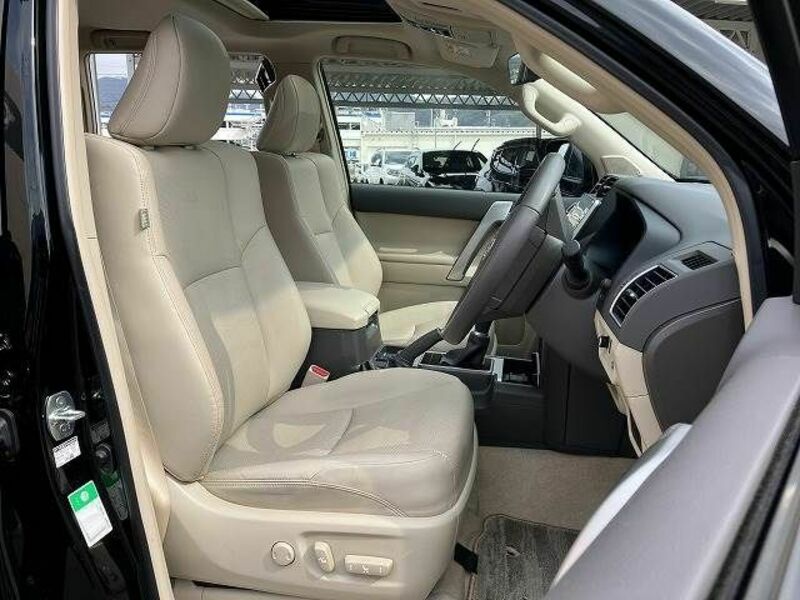 LAND CRUISER PRADO-9