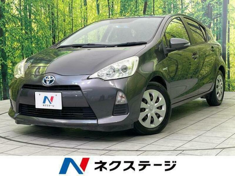 TOYOTA　AQUA