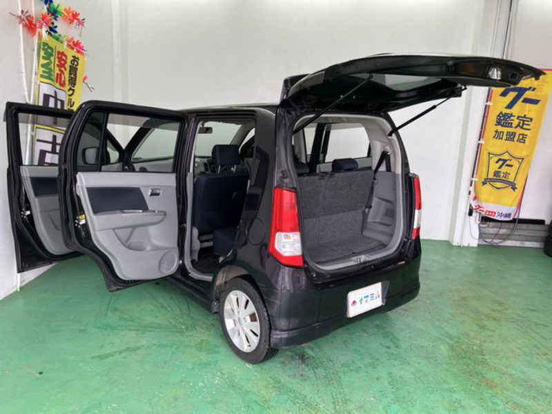 WAGON R-18