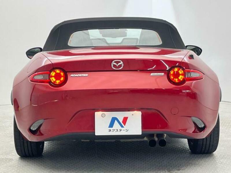 ROADSTER