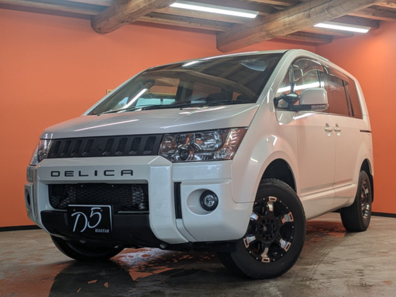 MITSUBISHI DELICA D5
