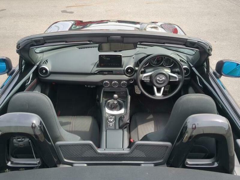 ROADSTER