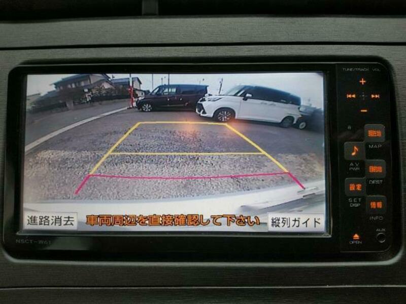 PRIUS-12