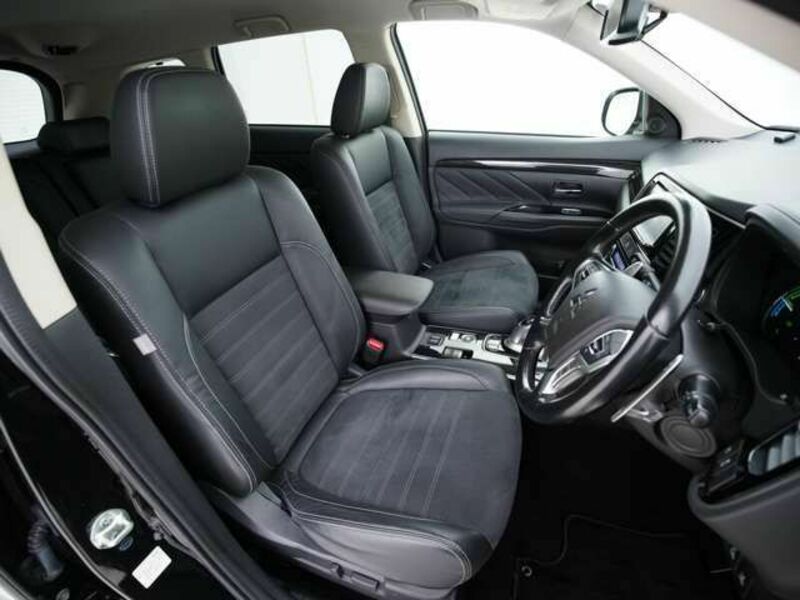 OUTLANDER PHEV